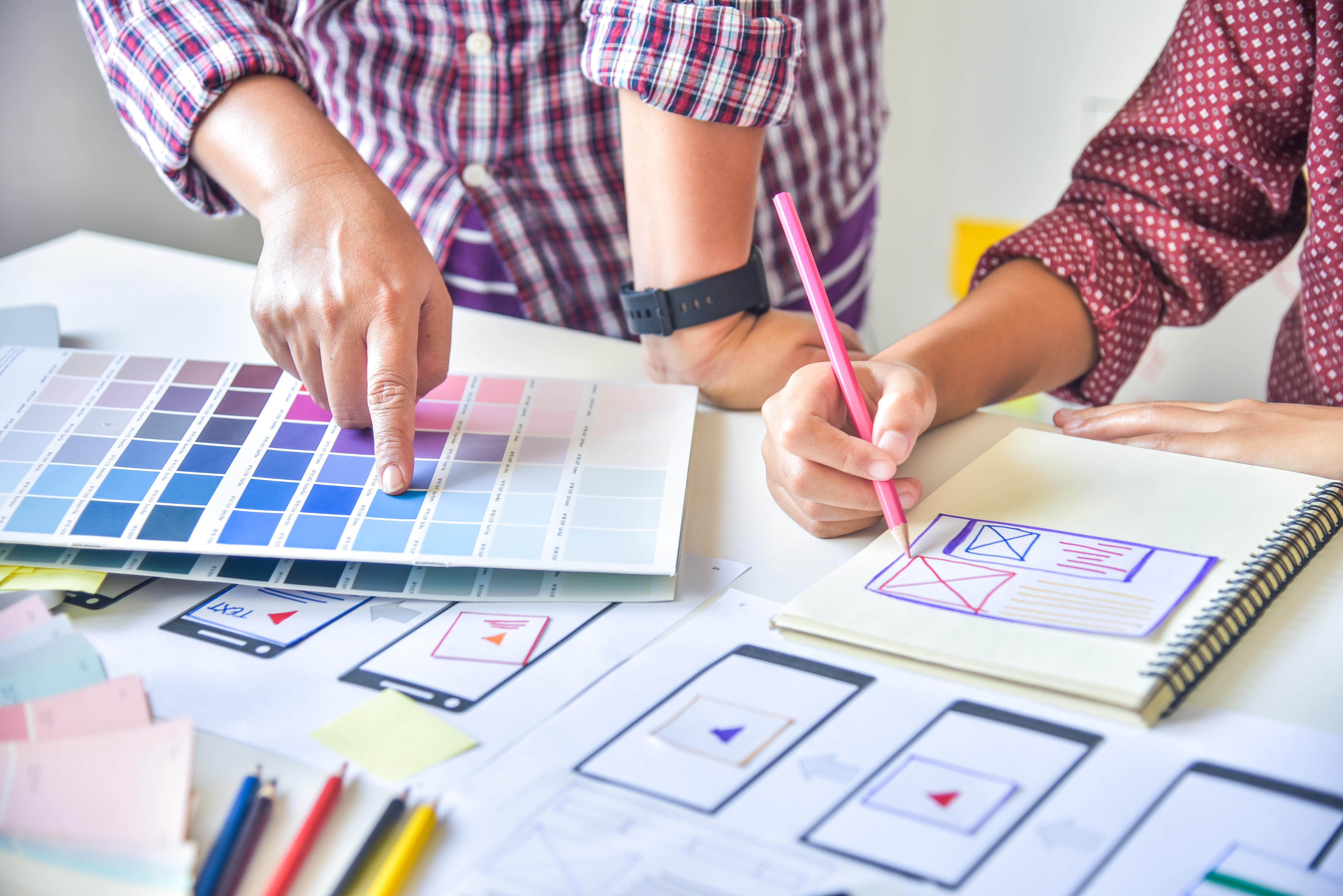 La psicología del color en interfaces: Más que estética.